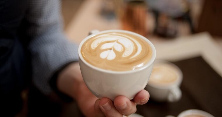 Homemade Vanilla Latte Recipe | Easy Café-Style Coffee